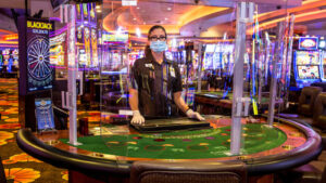 Καρκινοπαθείς dealer εκλιπαρούν για απαγόρευση καπνίσματος στα καζίνο!